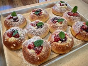 Fresh strawberry buns with mint leaves